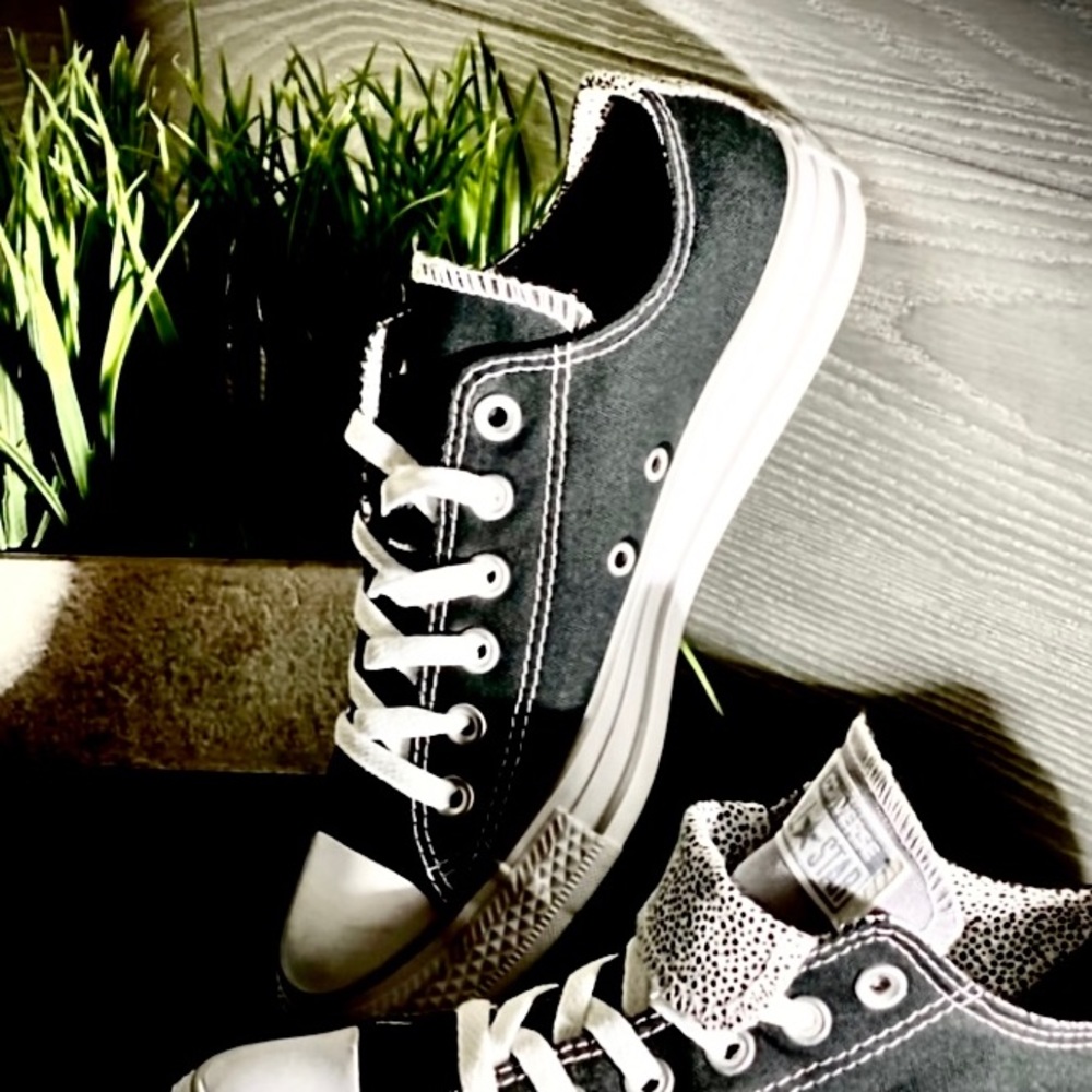SOLD 🛑Dbl Tongue Unique CONVERSE NWOT ALL STAR/AUTHENTIC - Picture 12 of 14